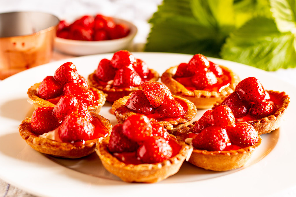 Barquettes des fraises du bois – The Nosey Chef